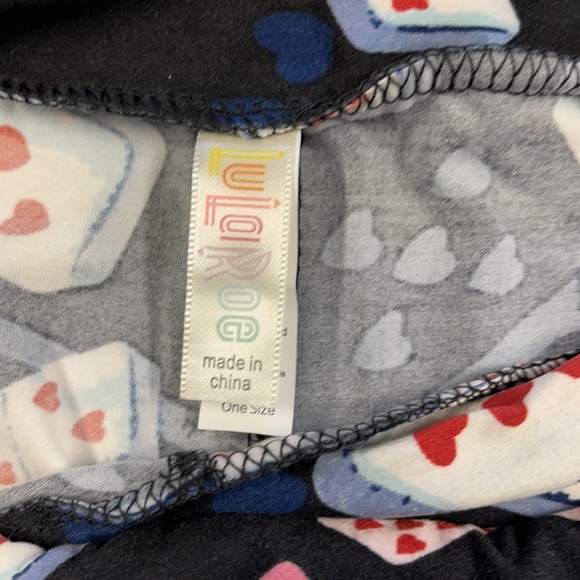 LuLaRoe OS One Size New Valentines Day Domino Heart Leggings NWT - Picture 4 of 7